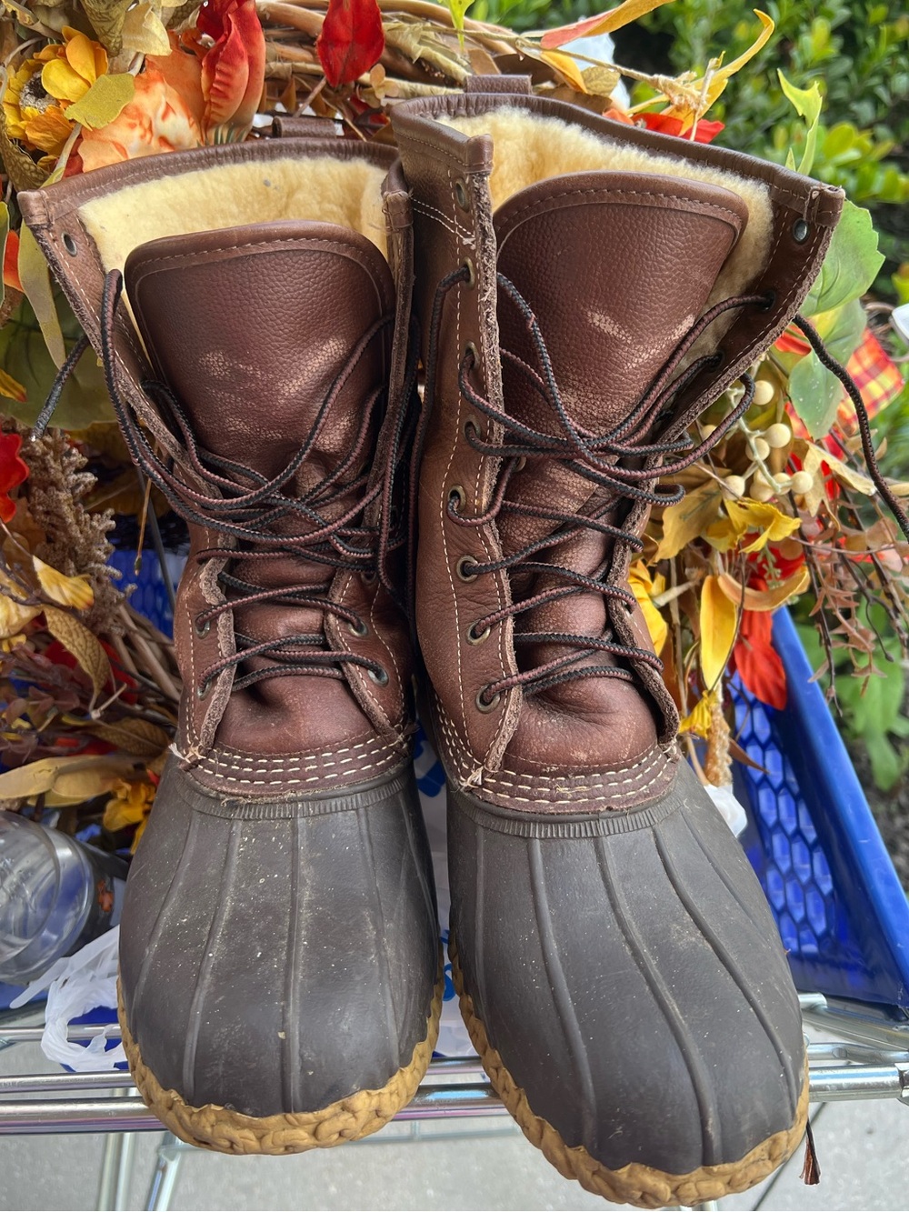 L.L.Bean Men's 10" Tumbled Leather Shearling-Lined Bean Boots size 11 1/2